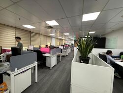 Peninsula Shopping Complex (D6), Office #484092631